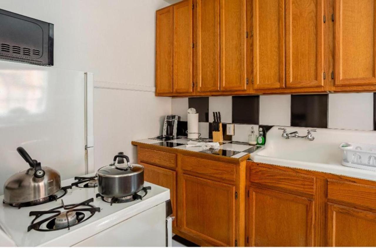 King Bed Walk To Downtown Apartment Сарасота Екстериор снимка